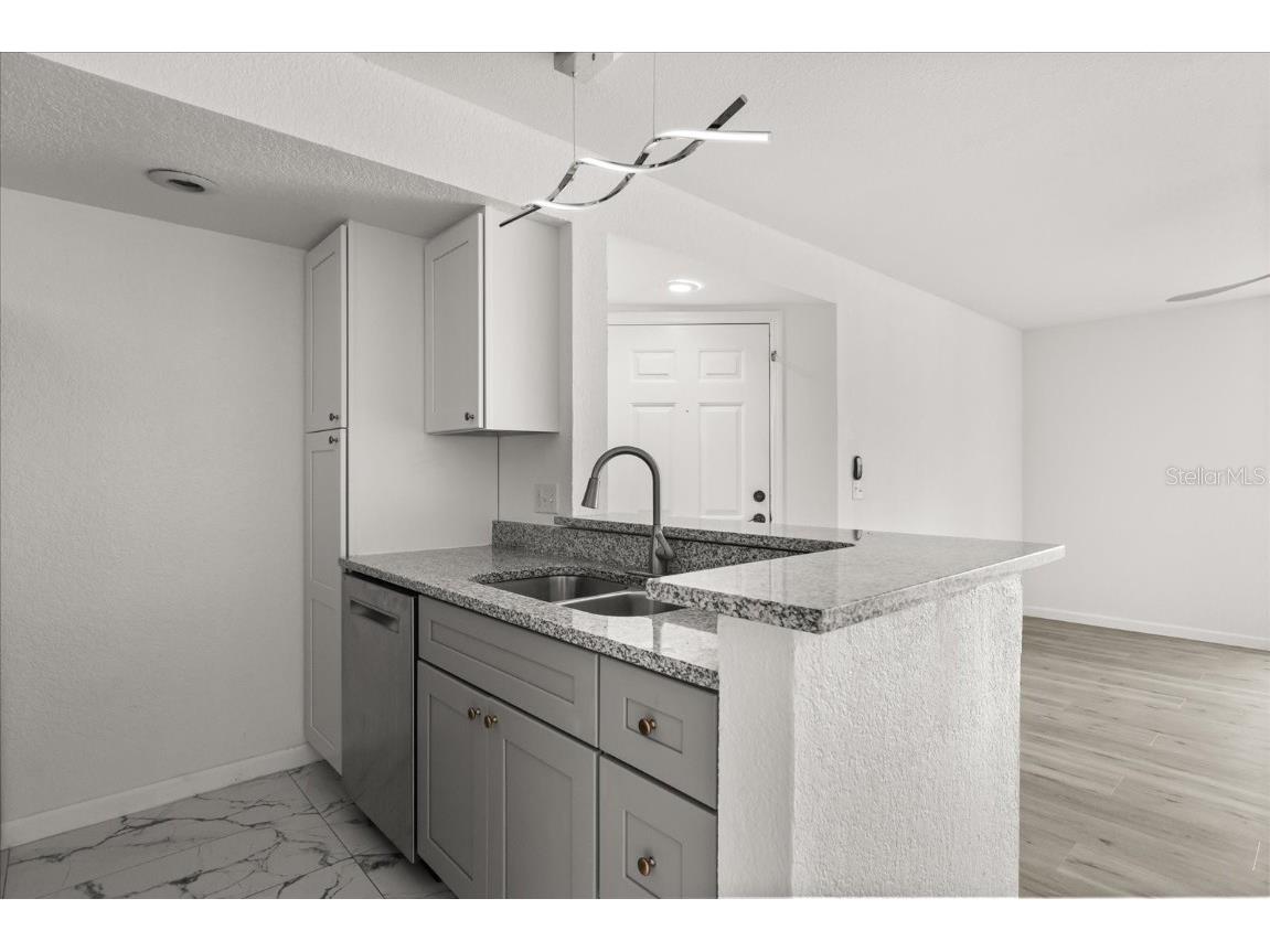 5168 Conroy Road #25 Orlando FL 32811 O6336437 image8