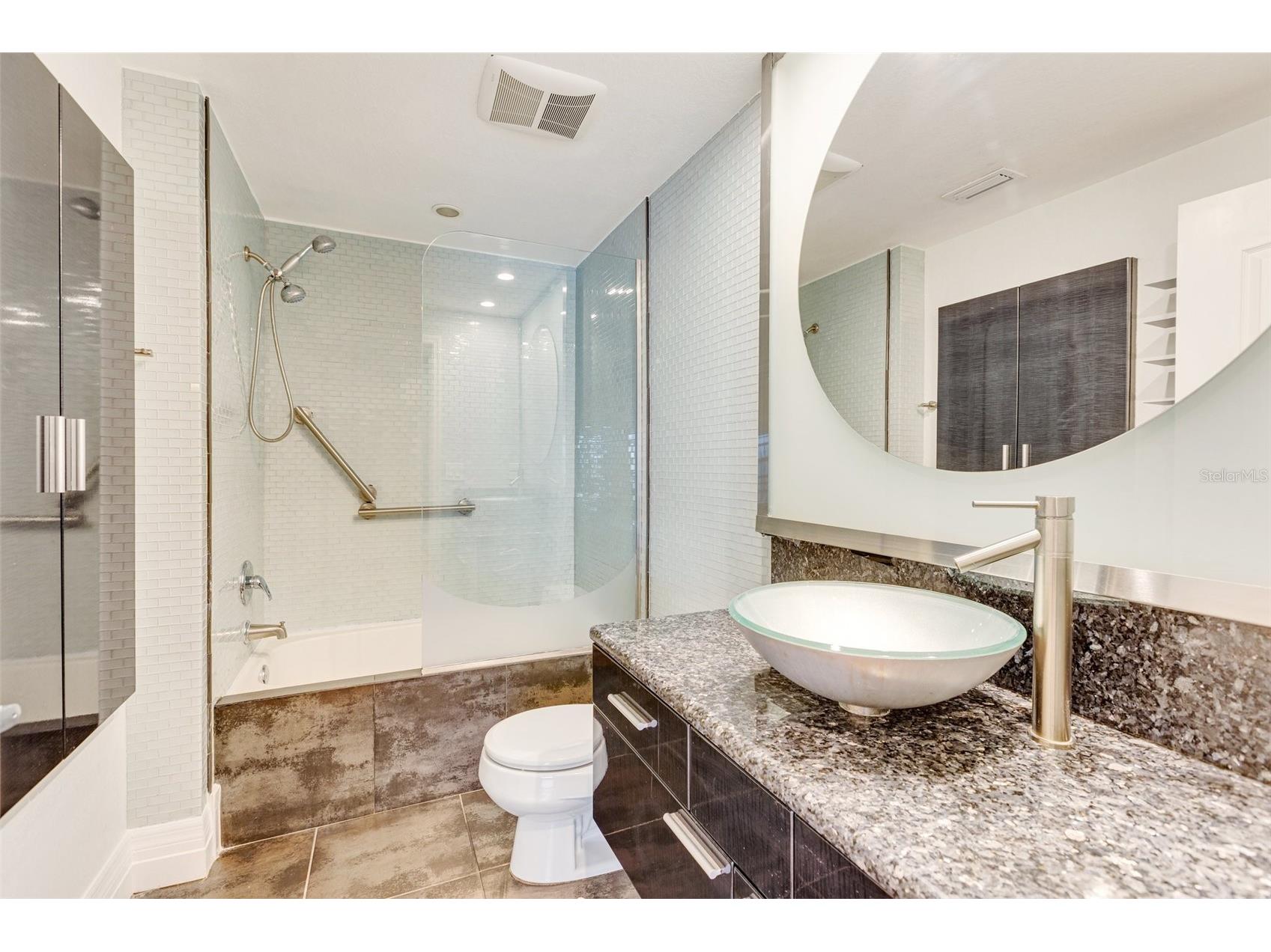 5168 Northridge Road #106 Sarasota FL 34238 A4678383 image23
