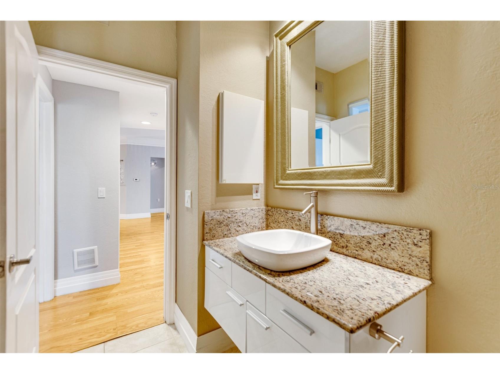 5168 Northridge Road #106 Sarasota FL 34238 A4678383 image29