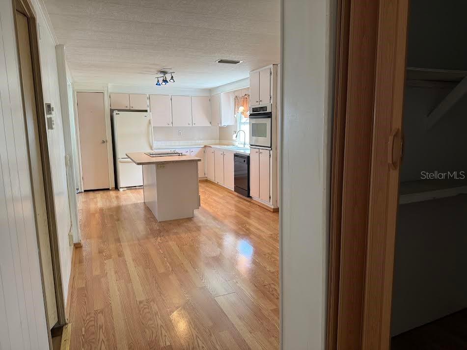 5168 Rubber Tree Circle New Port Richey FL 34653 TB8485154 image16