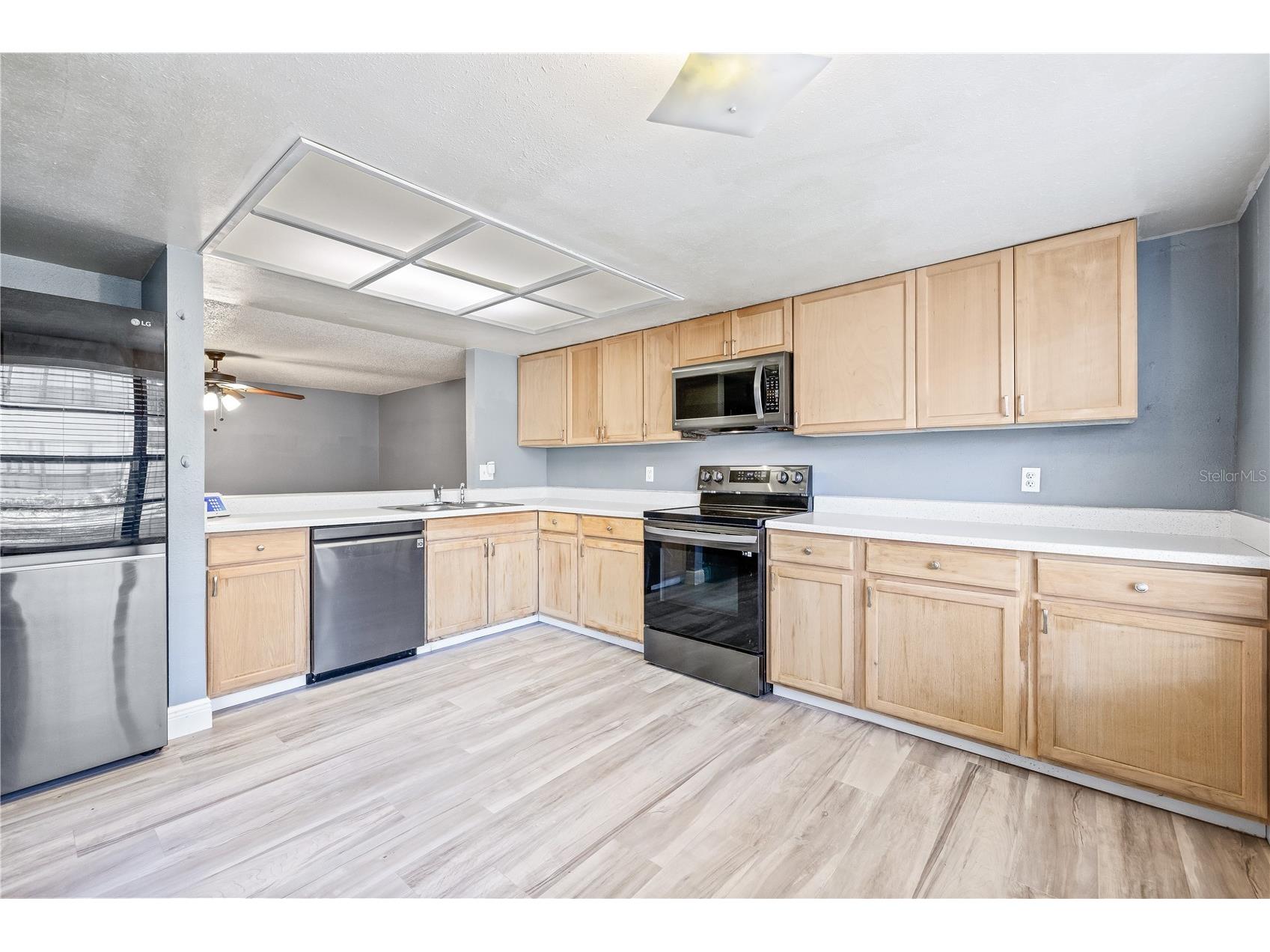 5169 Puritan Circle Tampa FL 33617 TB8486793 image10