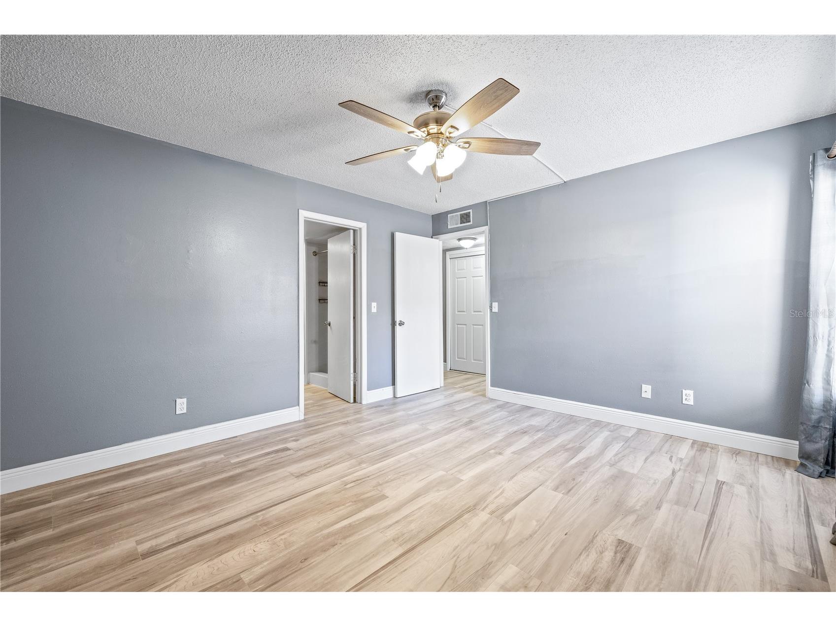 5169 Puritan Circle Tampa FL 33617 TB8486793 image15