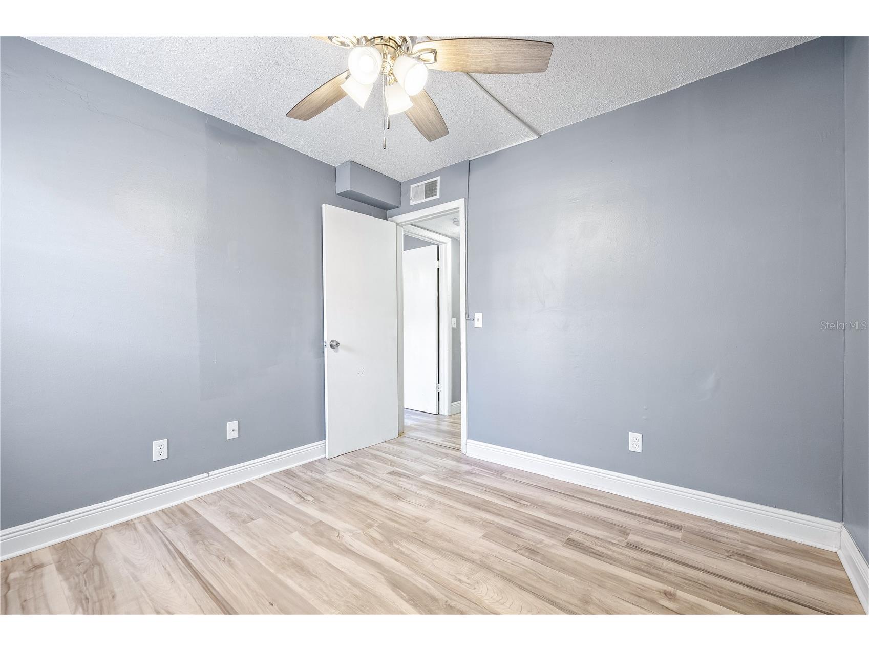 5169 Puritan Circle Tampa FL 33617 TB8486793 image19