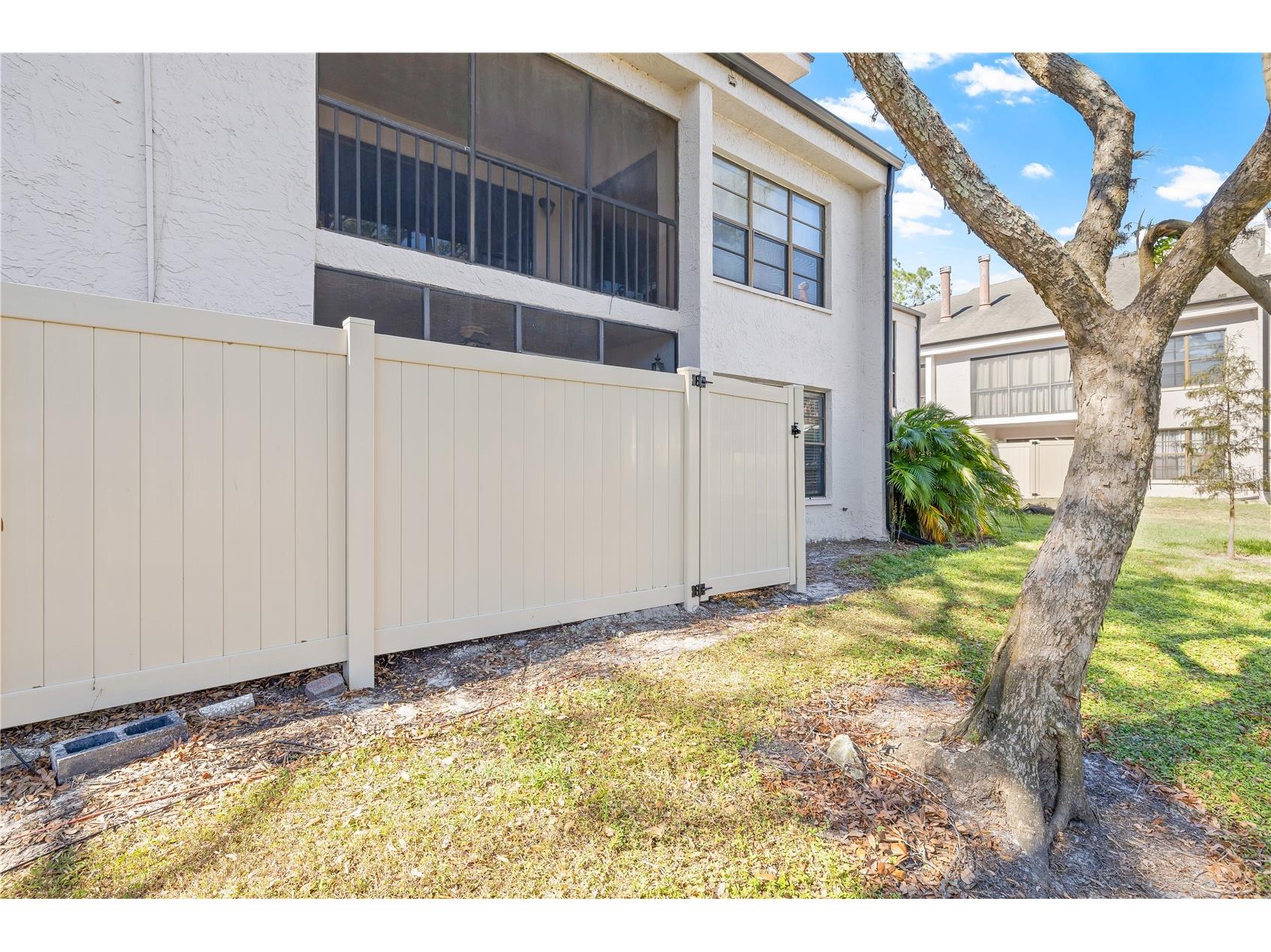 5169 Puritan Circle Tampa FL 33617 TB8486793 image21