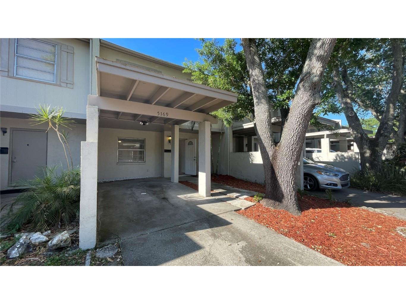 5169 Tennis Court Circle #5169 Tampa FL 33617 O6102013 image1