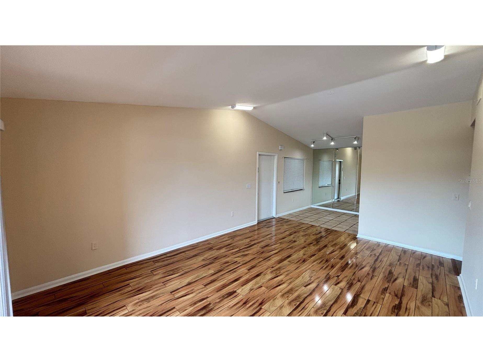 5169 Vineland Road #B208 Orlando FL 32811 O6412481 image10