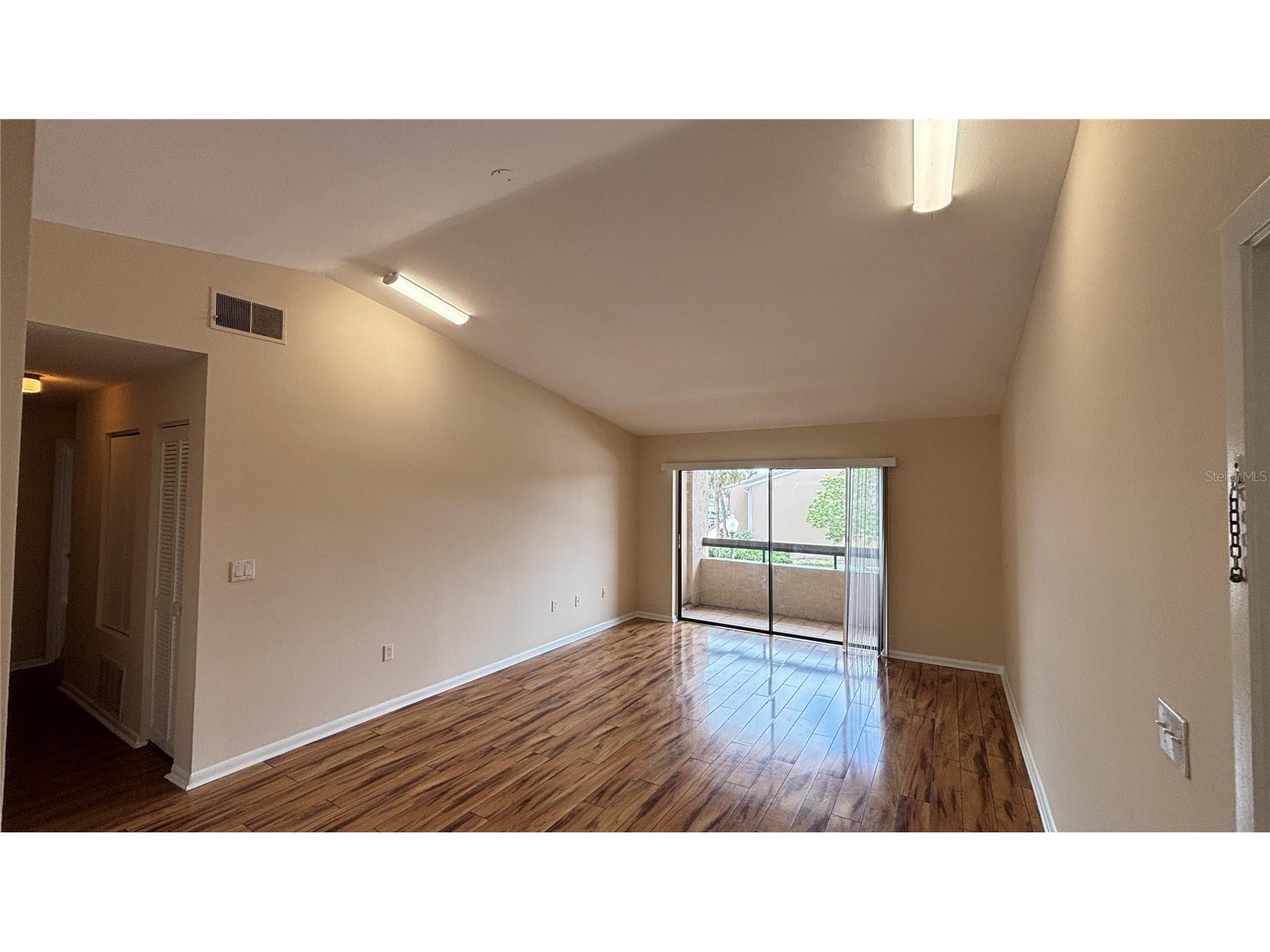 5169 Vineland Road #B208 Orlando FL 32811 O6412481 image12