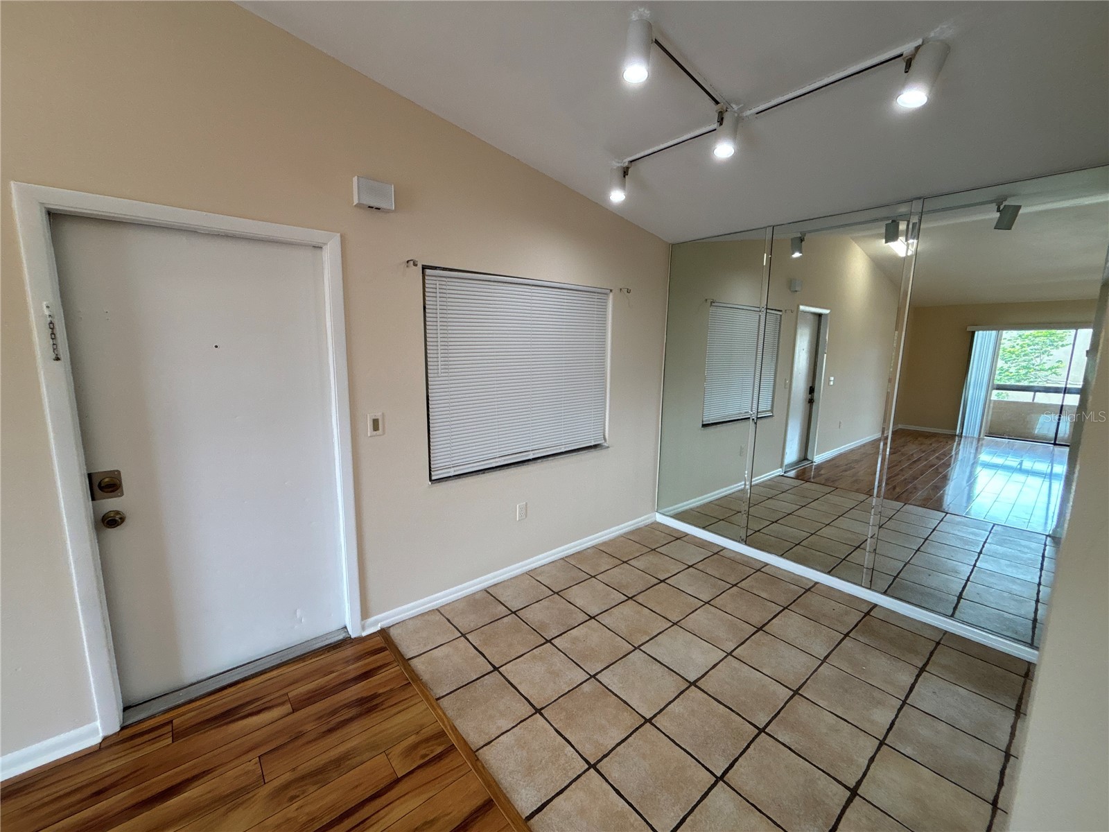 5169 Vineland Road #B208 Orlando FL 32811 O6412481 image8