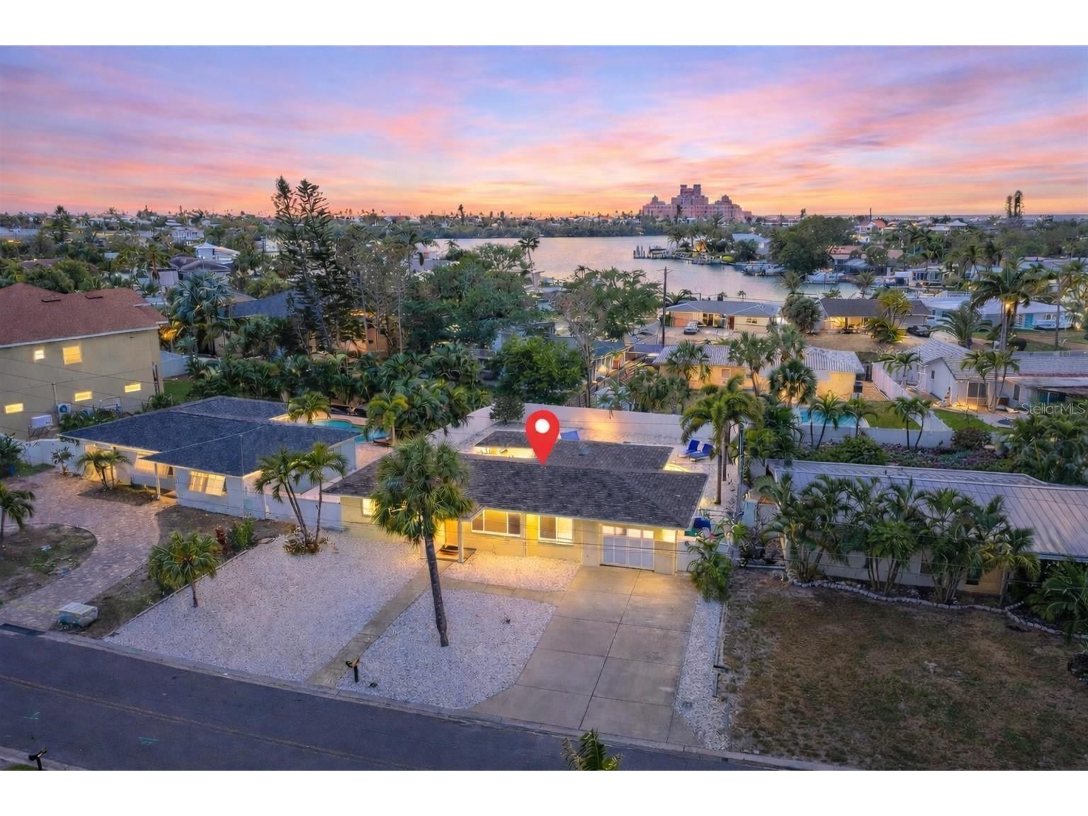 517 39th Avenue Saint Pete Beach FL 33706 TB8495851 image1