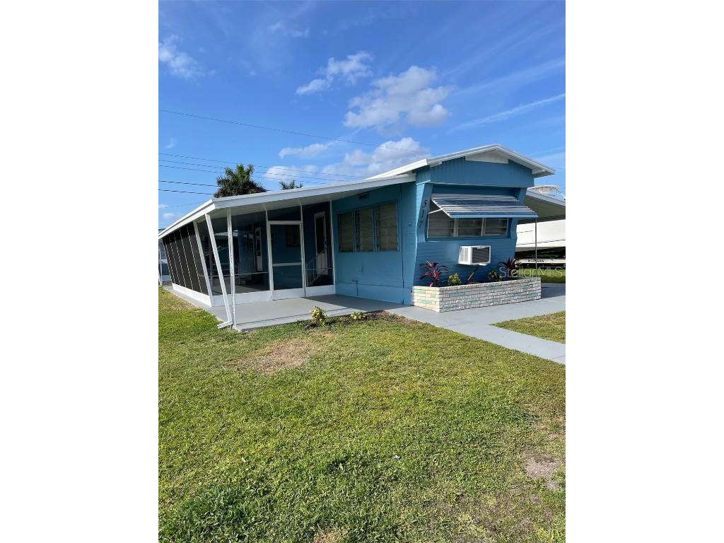 517 51st Avenue W Bradenton FL 34207 A4532787 image1