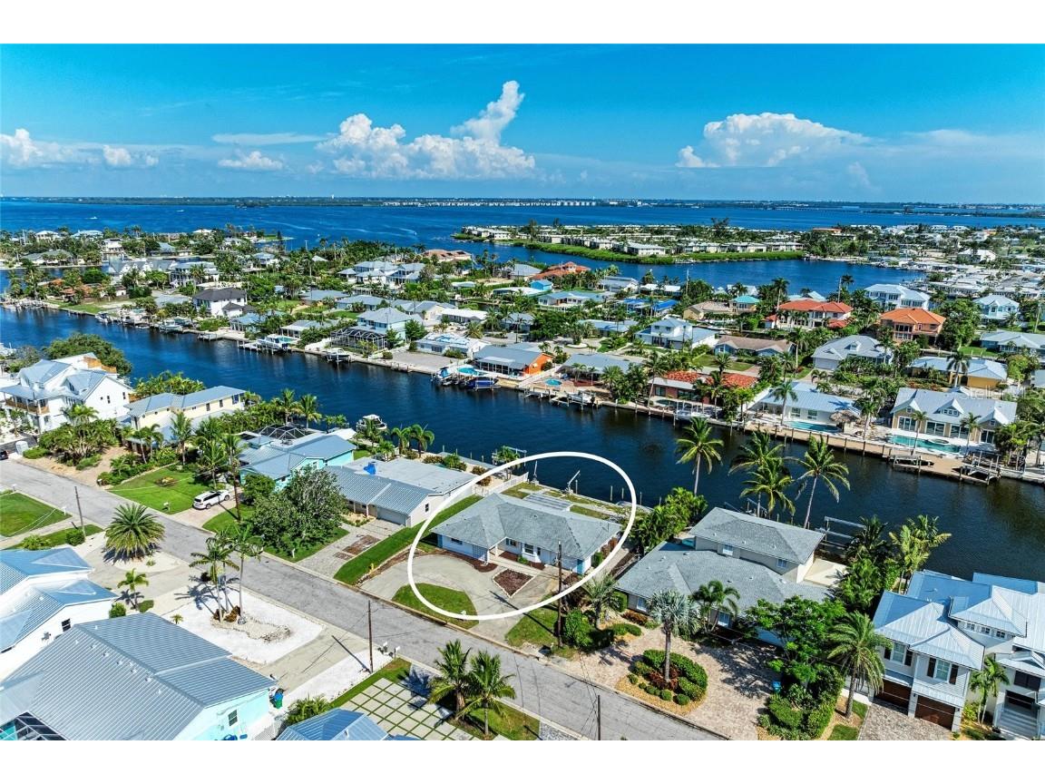 517 68th Street Holmes Beach FL 34217 - GRAND CANAL HOLMES BEACH A4662966 image1
