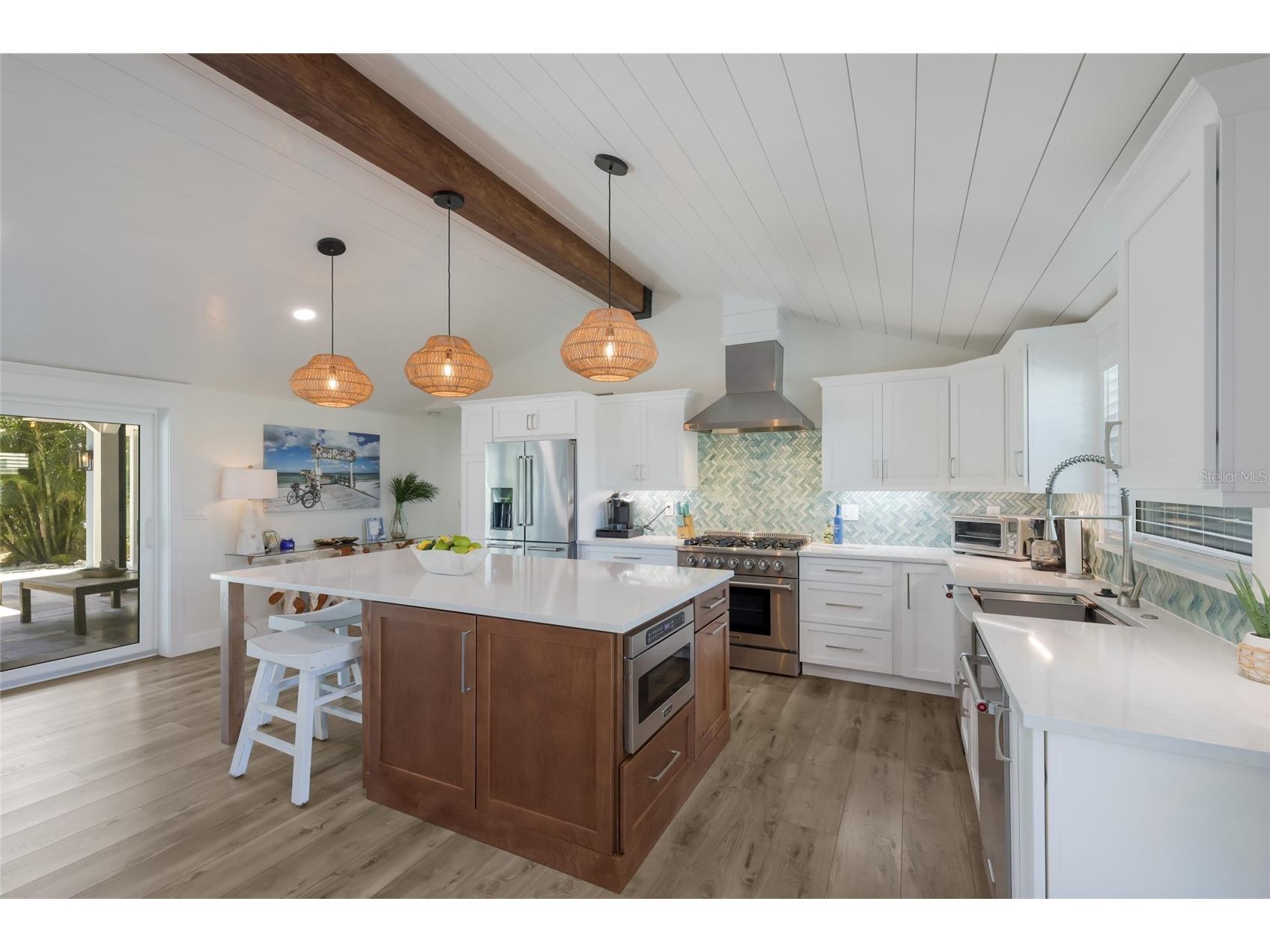 517 70th Street Holmes Beach FL 34217 A4685953 image12