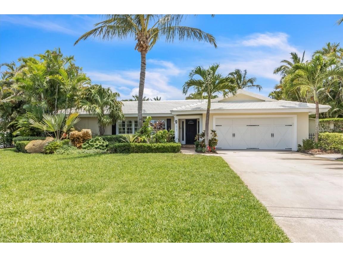 517 74th Street Holmes Beach FL 34217 A4610206 image1
