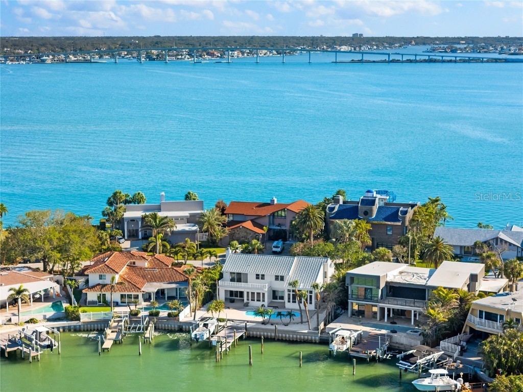 517 Belle Isle Avenue Belleair Beach FL 33786 TB8361992 image1