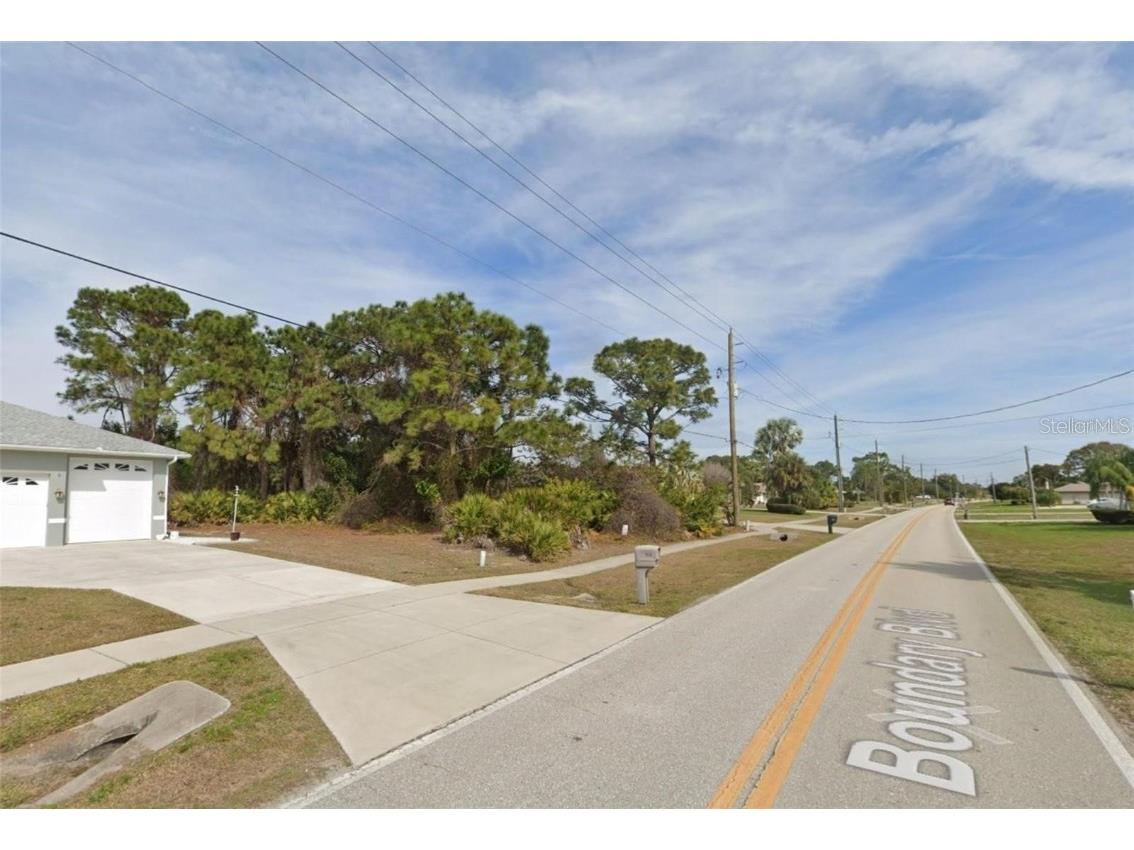 517 Boundary Boulevard Rotonda West FL 33947 A4667639 image2