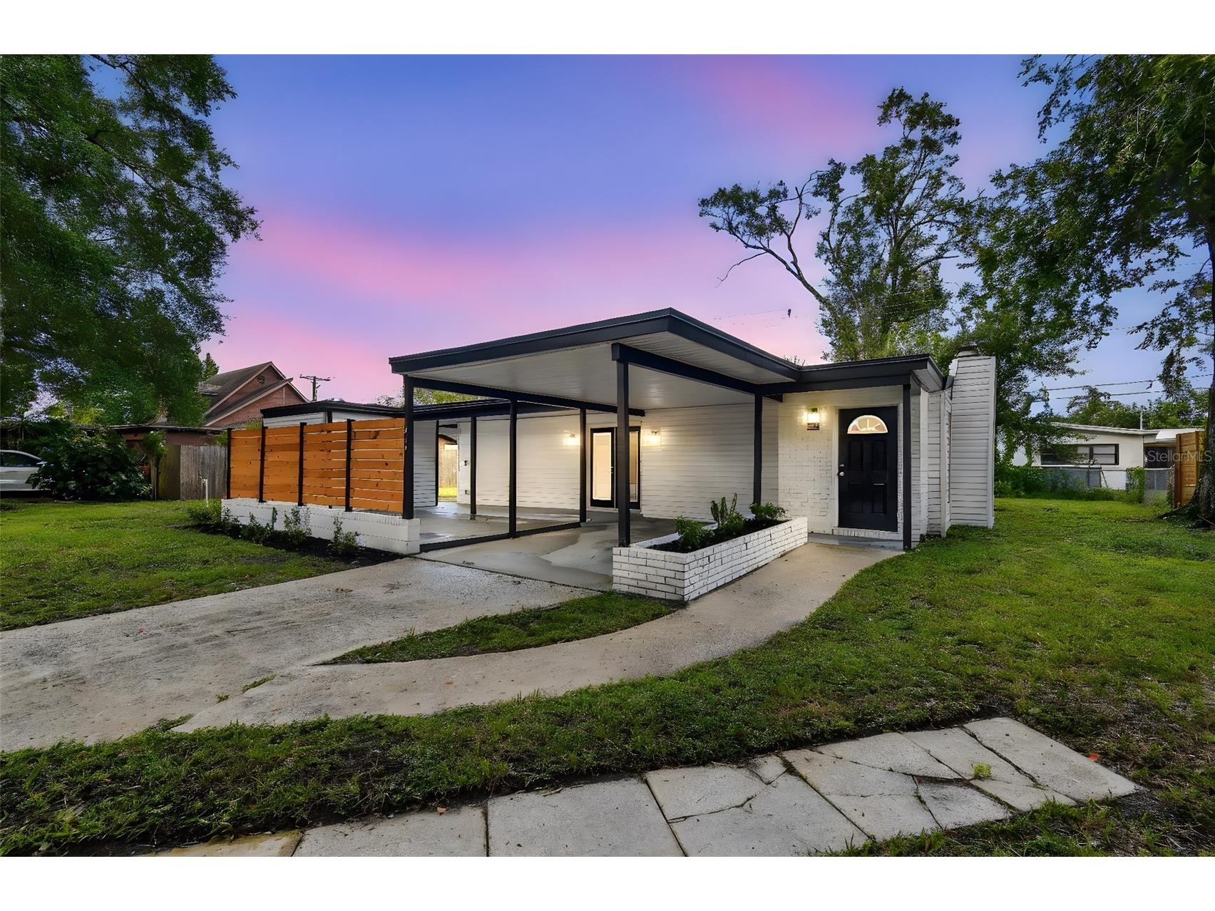 517 Broxburn Avenue Temple Terrace FL 33617 TB8407620 image1