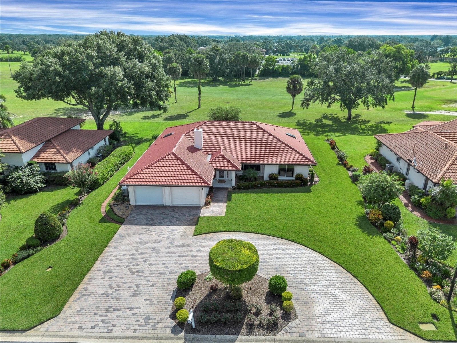517 Clubhouse Drive Lake Wales FL 33898 P4937370 image1