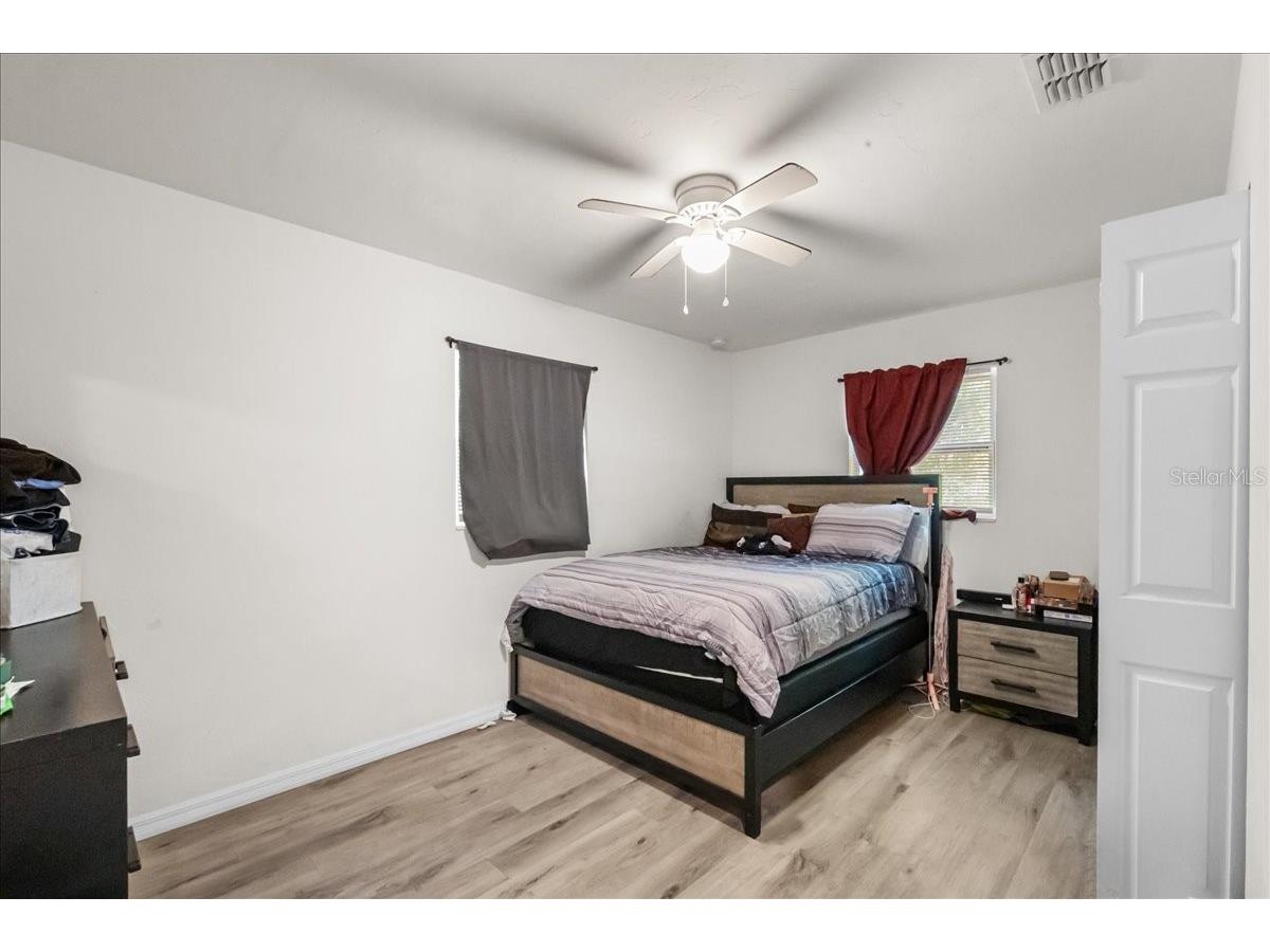 517 E Main Street Bronson FL 32621 GC539095 image13