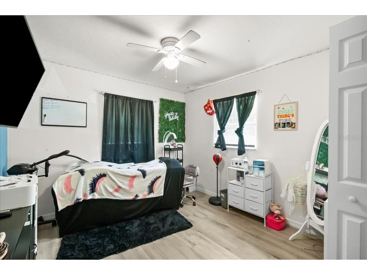 517 E Main Street Bronson FL 32621 GC539095 image16