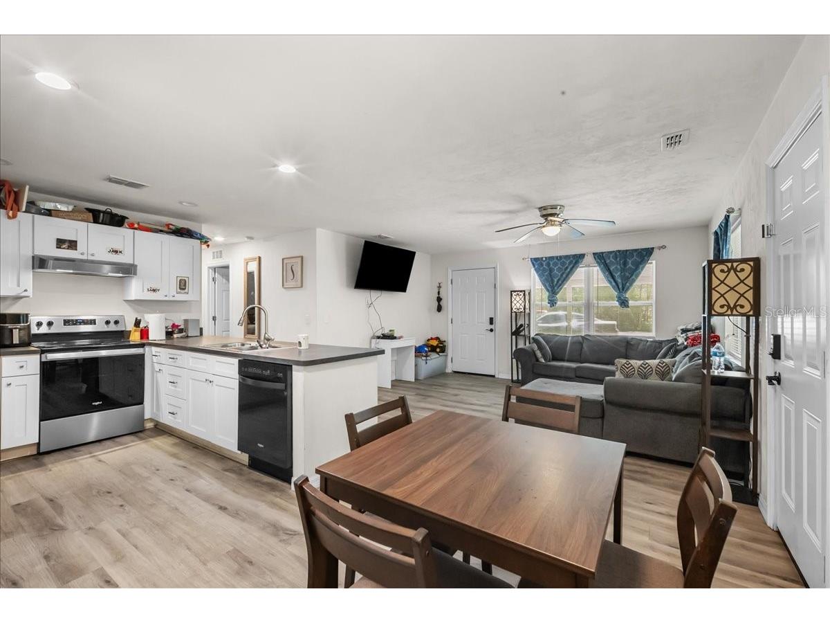517 E Main Street Bronson FL 32621 GC539095 image7