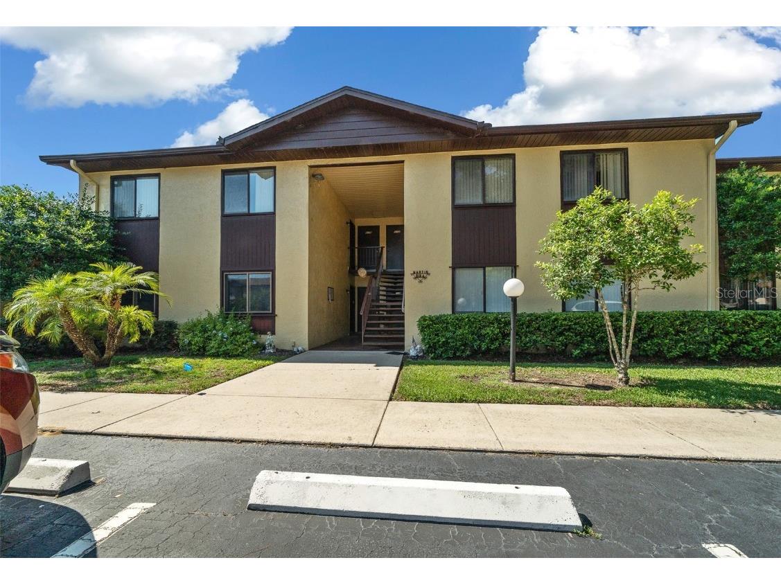 517 Fairways Circle #A Ocala FL 34472 OM678496 image1