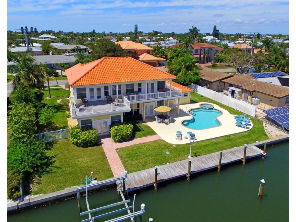 517 Key Royale Drive, Holmes Beach, FL, 34217 MLS A4478098 Edina