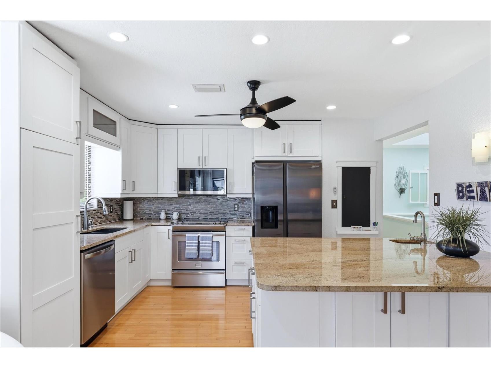 517 Kumquat Drive Anna Maria FL 34216 - BIMINI BAY A4694674 image17