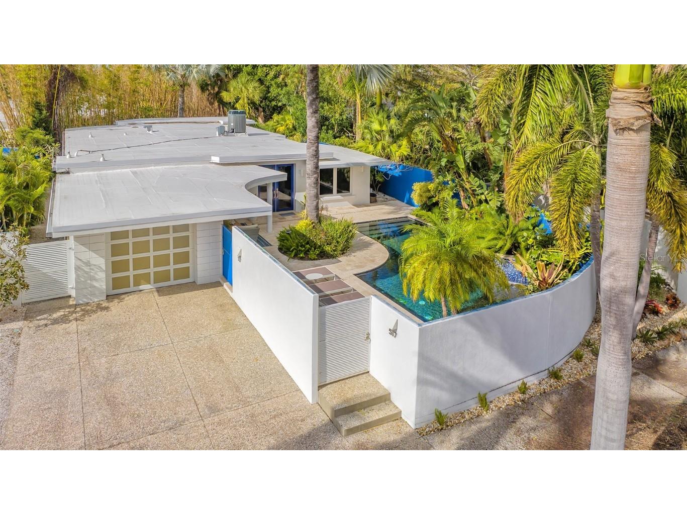 517 Madison Drive Sarasota FL 34236 A4592093 image1