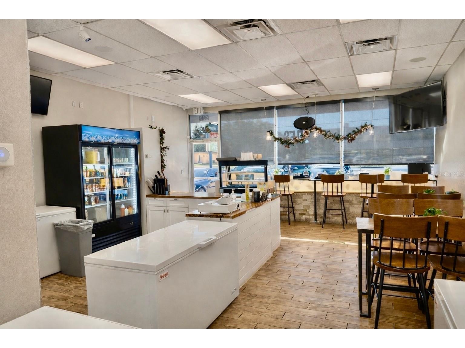 517 N Semoran Boulevard Orlando FL 32807 O6384237 image1