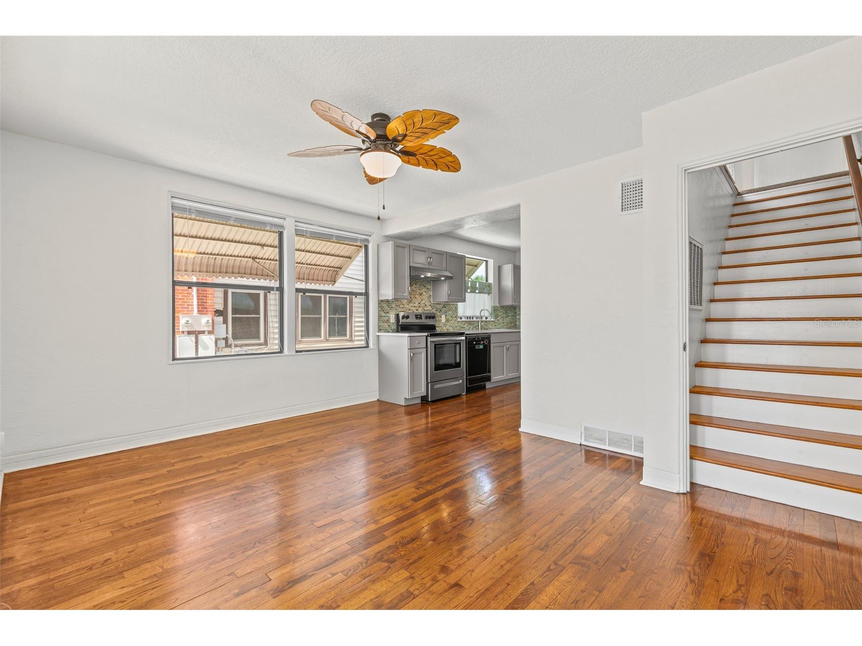 517 Revilo Boulevard Daytona Beach FL 32118 FC316840 image32