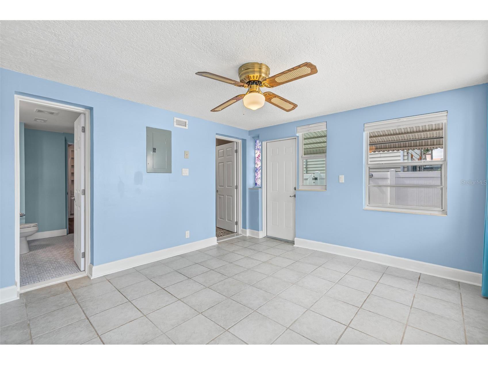 517 Revilo Boulevard Daytona Beach FL 32118 FC316840 image39