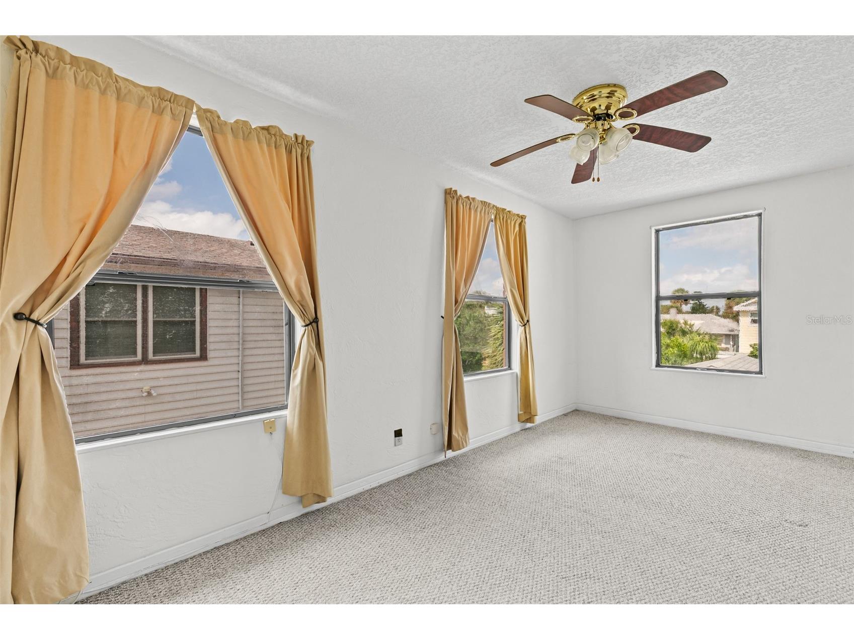 517 Revilo Boulevard Daytona Beach FL 32118 FC316840 image47