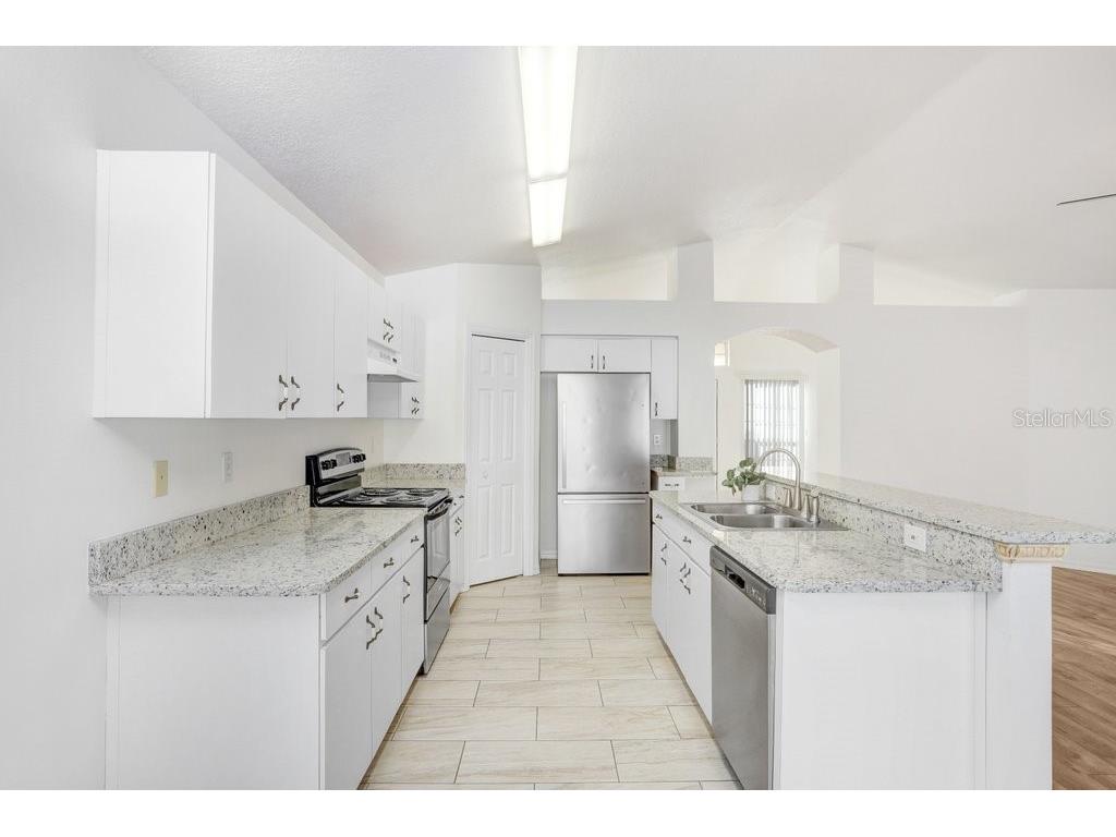 517 Royal Ridge Street Valrico FL 33594 TB8403767 image11