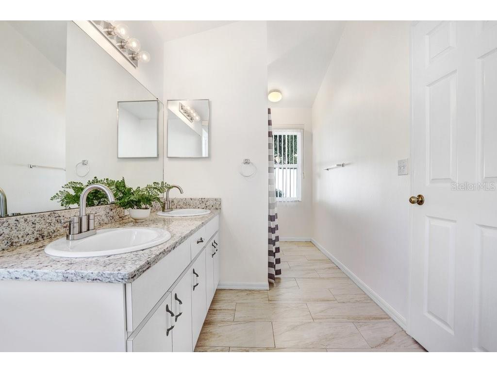 517 Royal Ridge Street Valrico FL 33594 TB8403767 image14