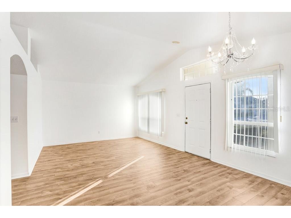 517 Royal Ridge Street Valrico FL 33594 TB8403767 image4