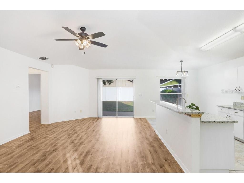 517 Royal Ridge Street Valrico FL 33594 TB8403767 image6