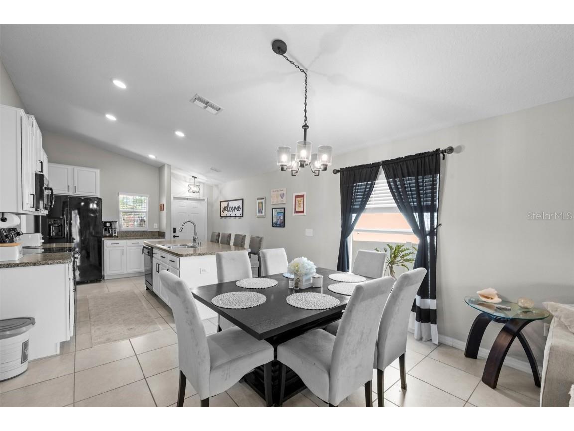 517 Serenity Mill Loop Ruskin FL 33570 A4662415 image10