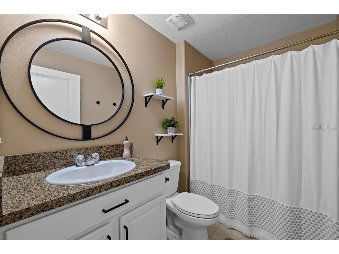 517 Serenity Mill Loop Ruskin FL 33570 A4662415 image23