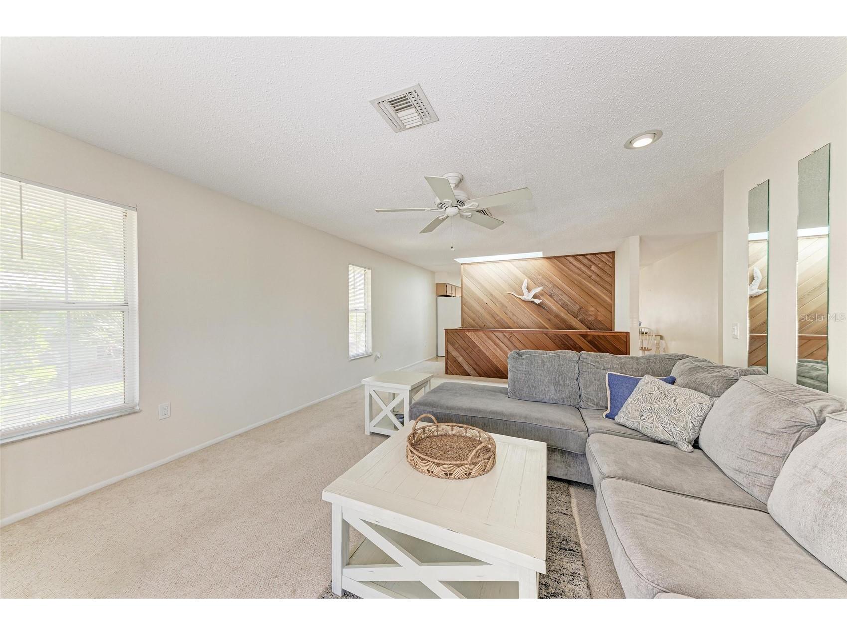 517 Spring Avenue Anna Maria FL 34216 A4689815 image12