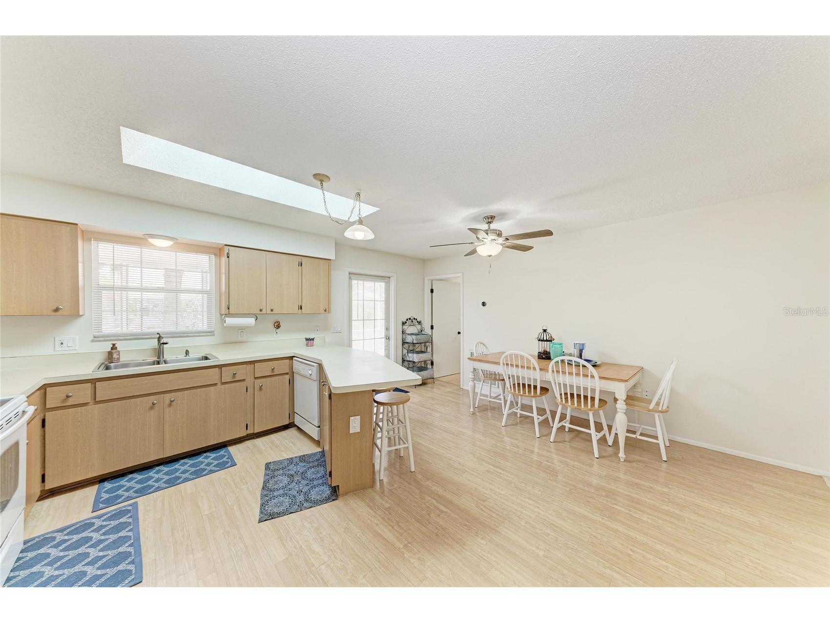 517 Spring Avenue Anna Maria FL 34216 A4689815 image15