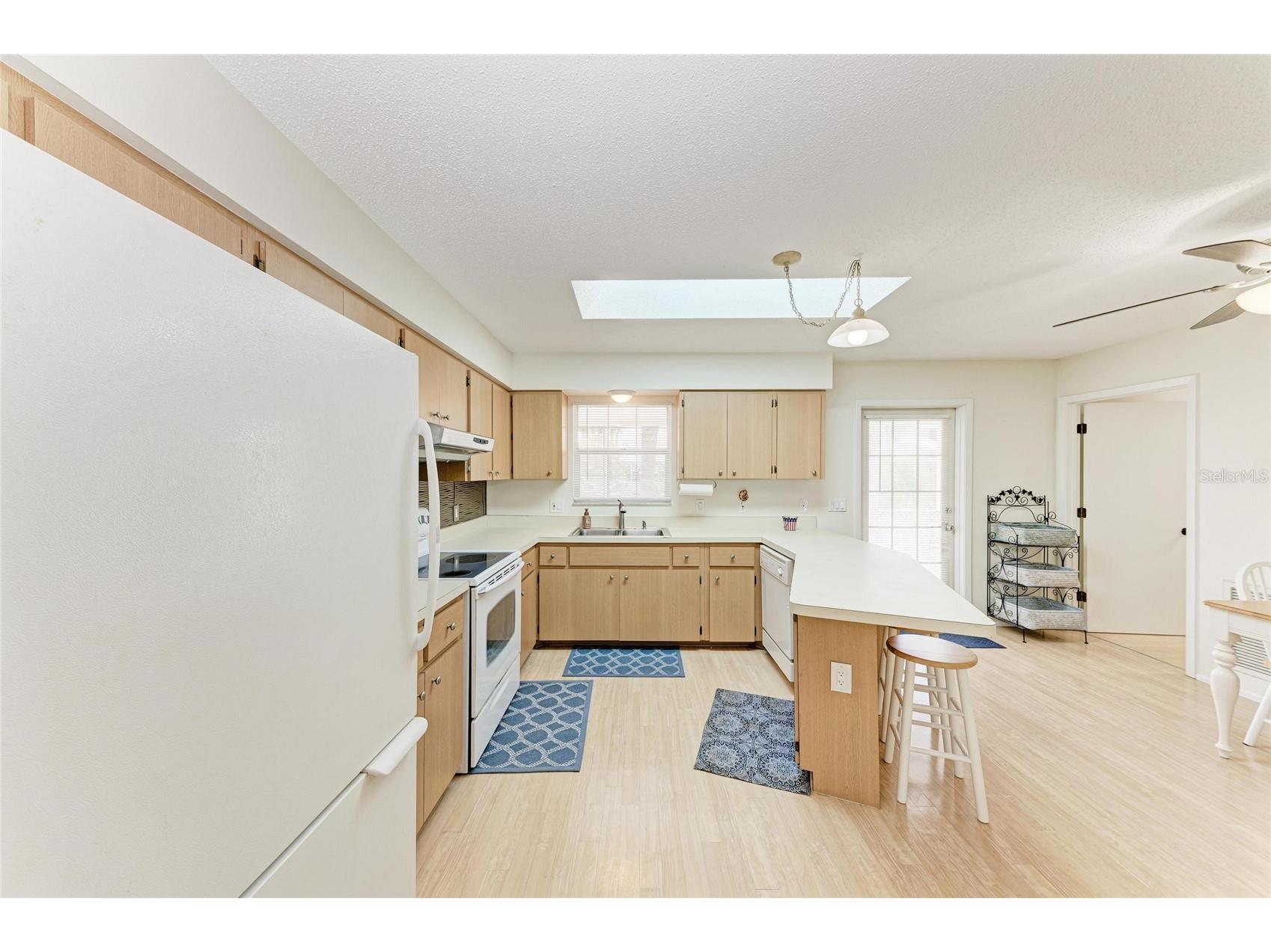 517 Spring Avenue Anna Maria FL 34216 A4689815 image16