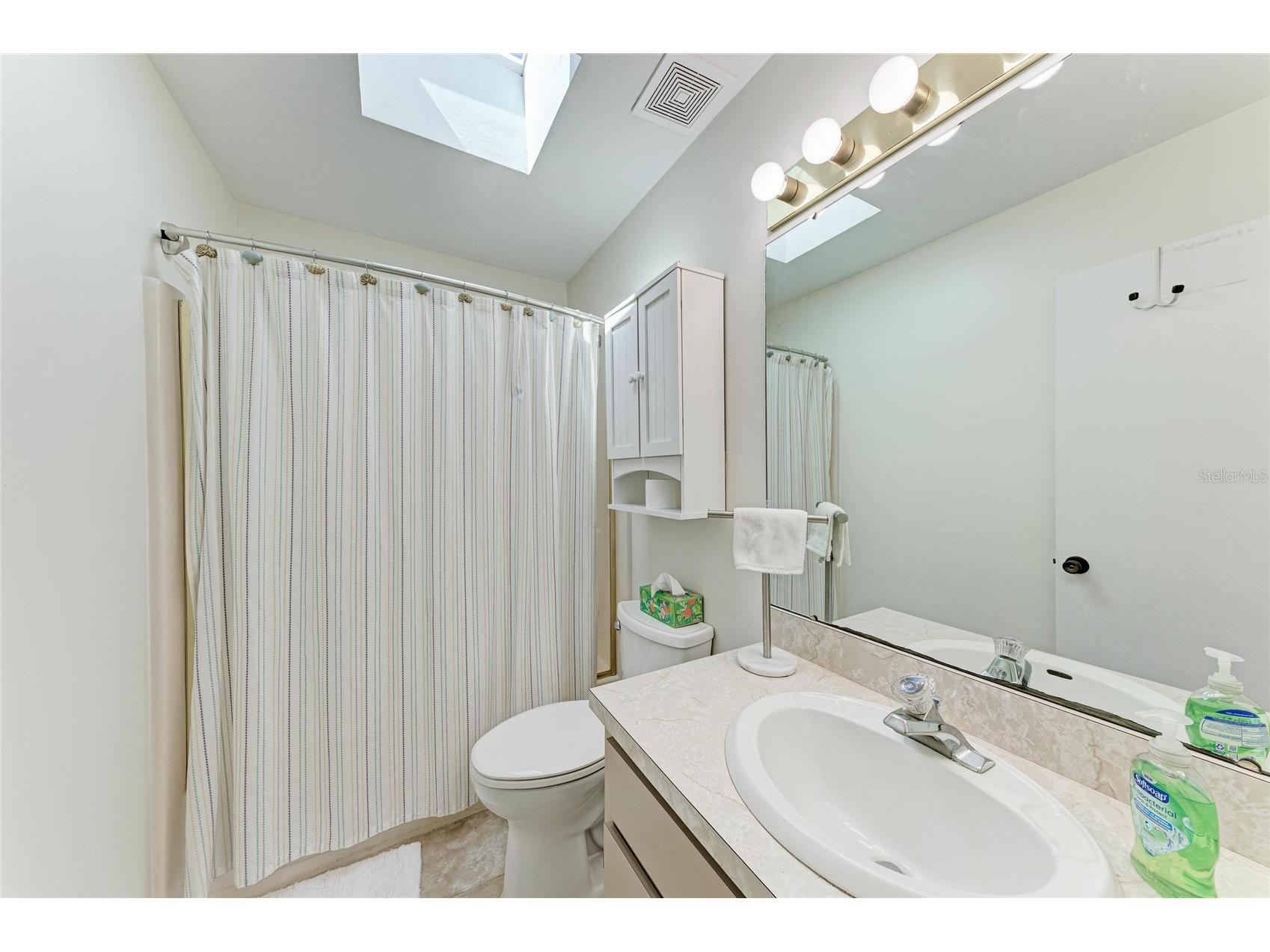 517 Spring Avenue Anna Maria FL 34216 A4689815 image27