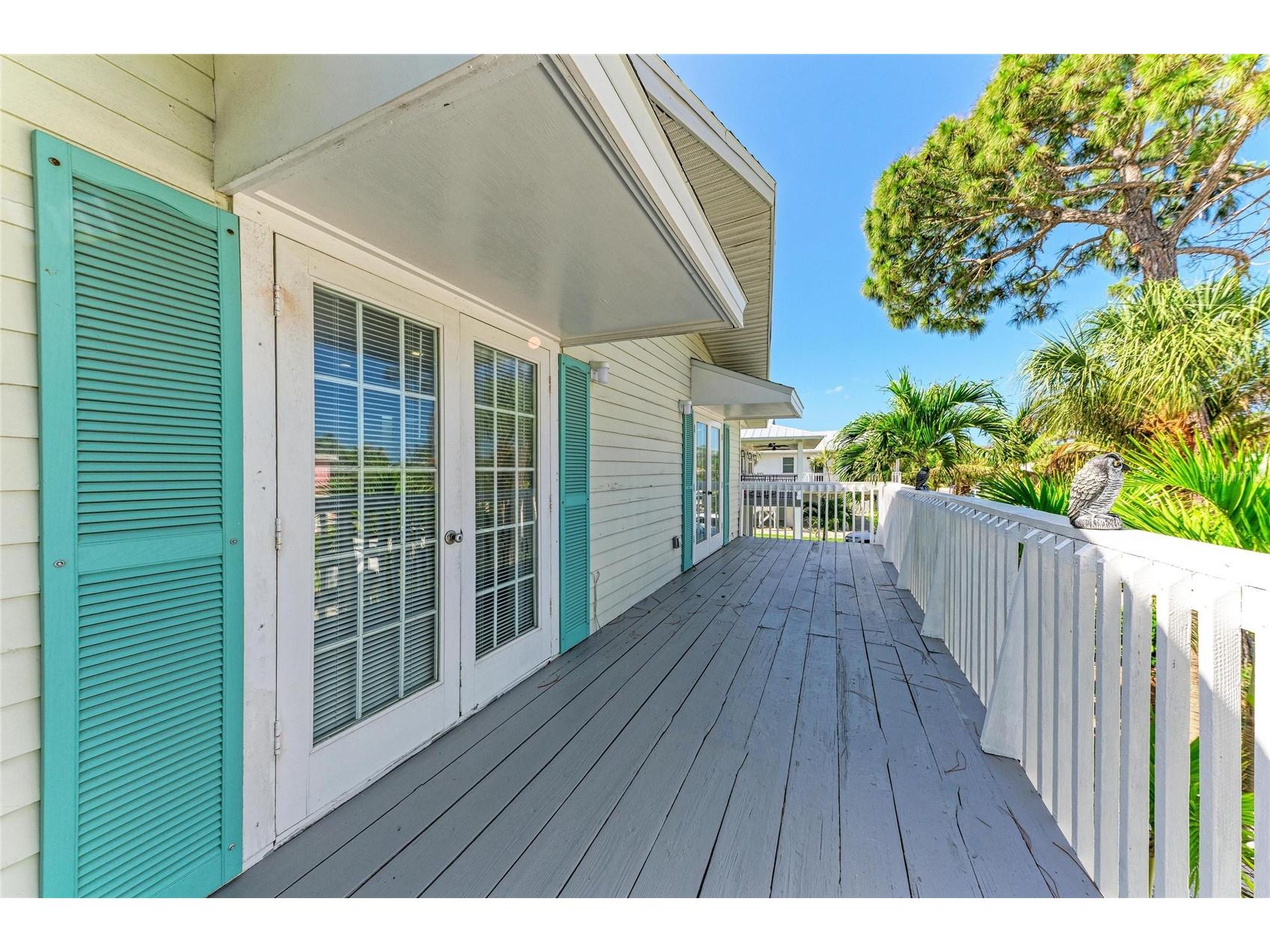 517 Spring Avenue Anna Maria FL 34216 A4689815 image29