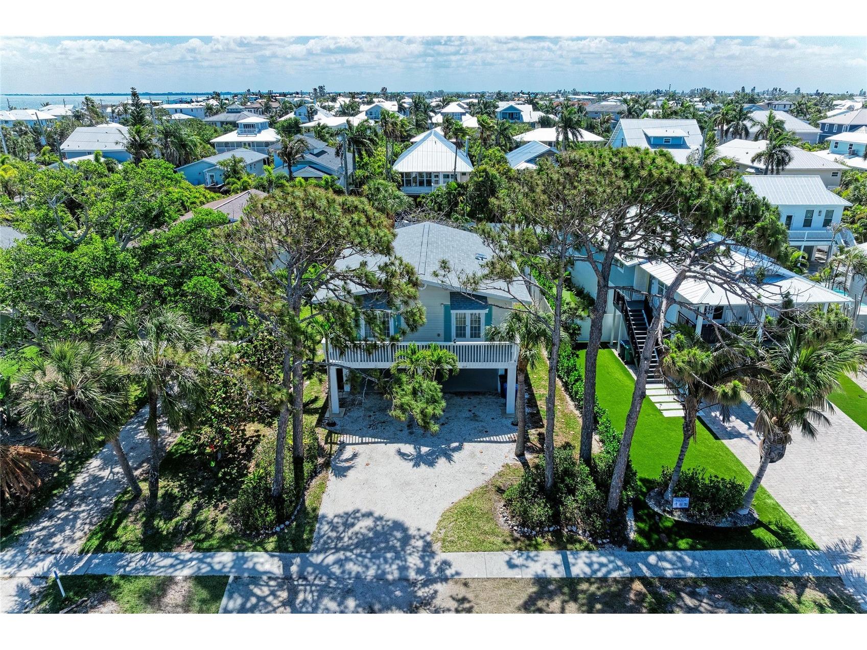 517 Spring Avenue Anna Maria FL 34216 A4689815 image3