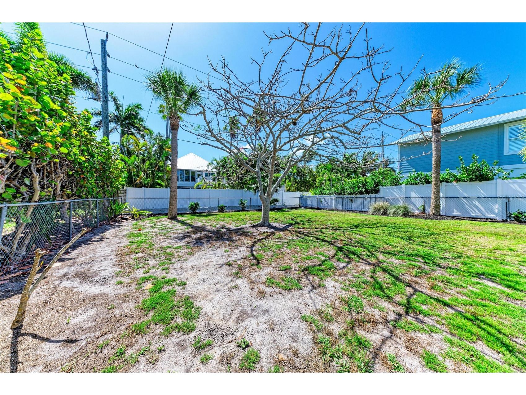 517 Spring Avenue Anna Maria FL 34216 A4689815 image42