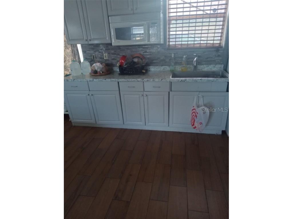 517 SW 10th Street Delray Beach FL 33444 TB8411848 image6