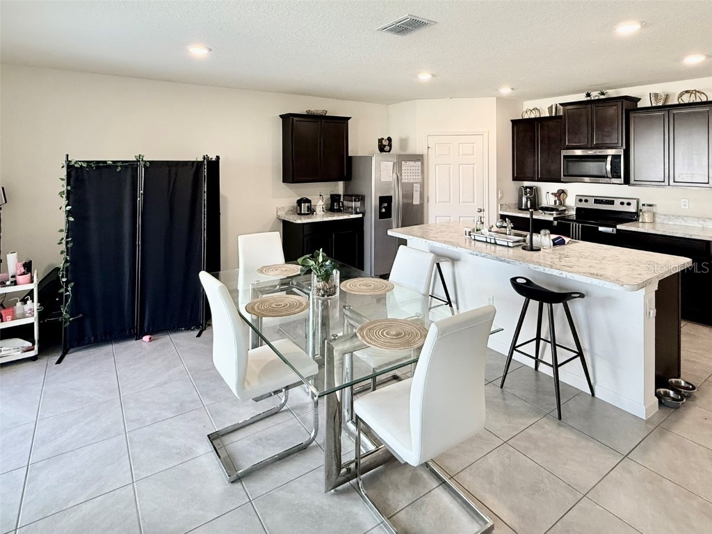 517 SW Lacroix Avenue Port Saint Lucie FL 34953 O6364453 image2