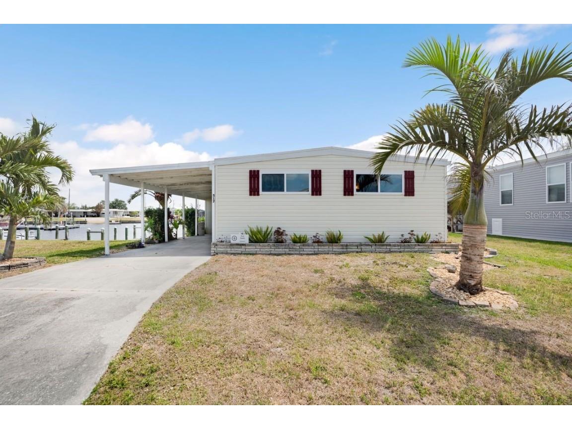 517 Tampico Drive North Port FL 34287 A4648735 image1