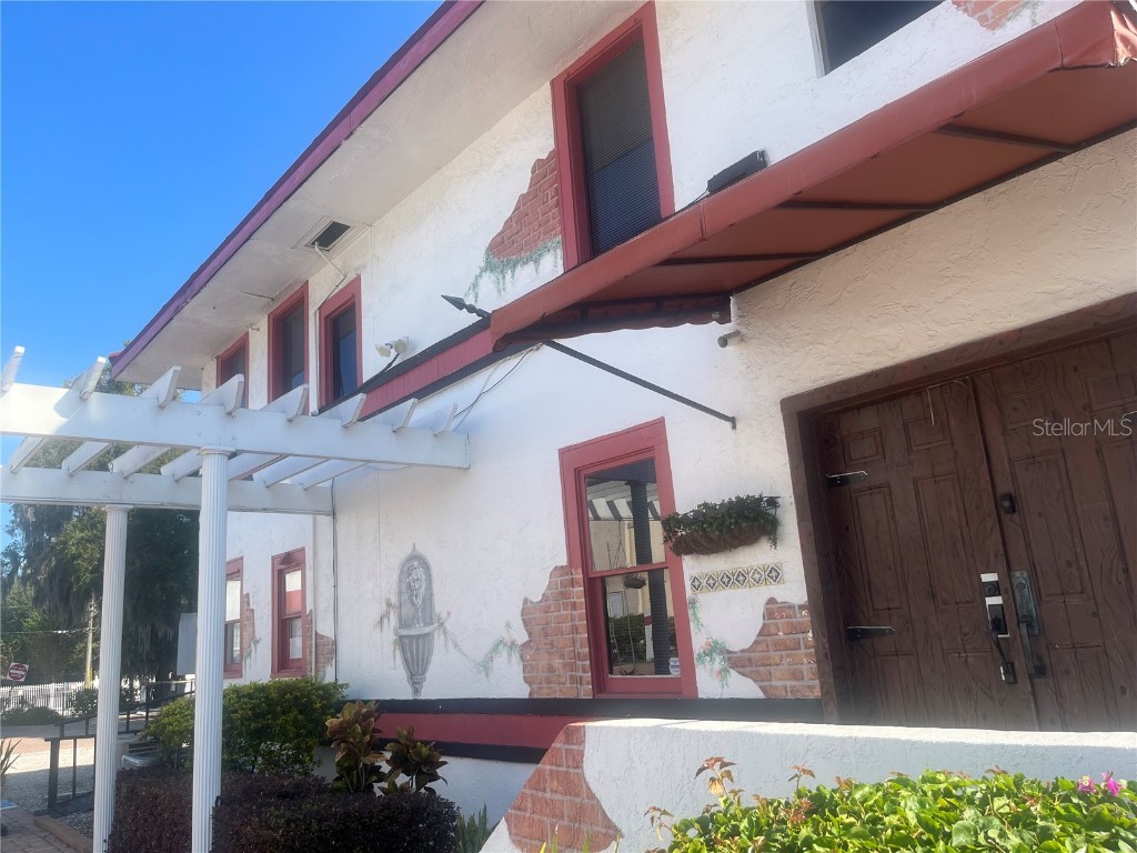 517 W Colonial Drive Orlando FL 32804 O6362317 image1