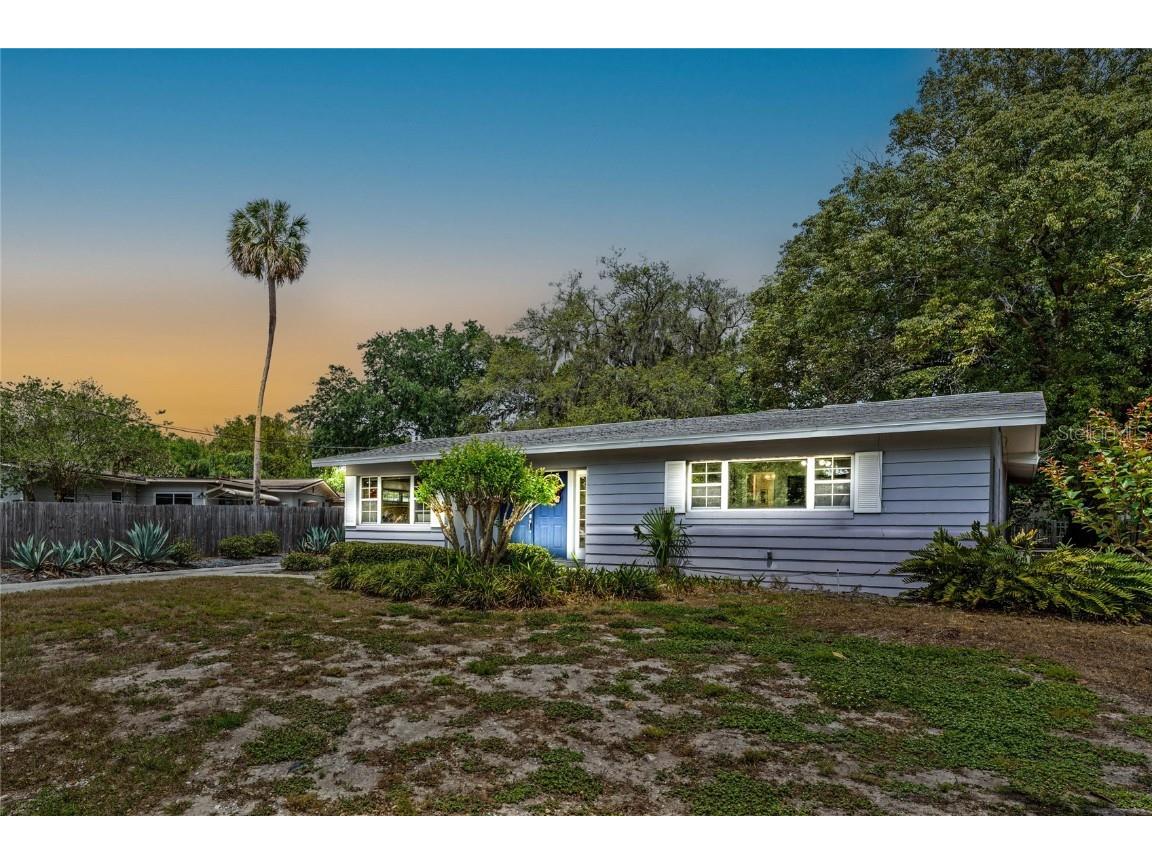 517 W Faith Terrace Maitland FL 32751 - LAKE FAITH O6103112 image1